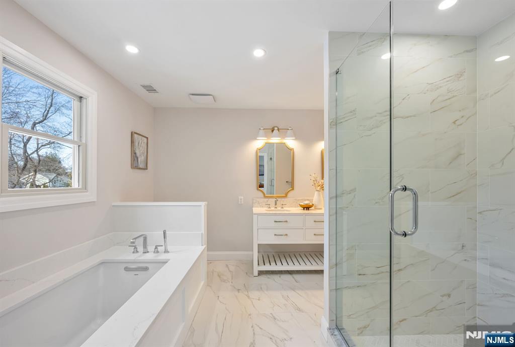 35 Lloyd Road Ho-Ho-Kus, NJ 07423 - Photo 14 of 28