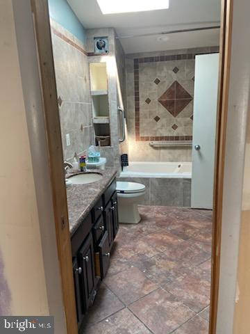 131 Raleigh Street Southeast Washington, DC 20032 - Photo 6 of 9 Bathroom
