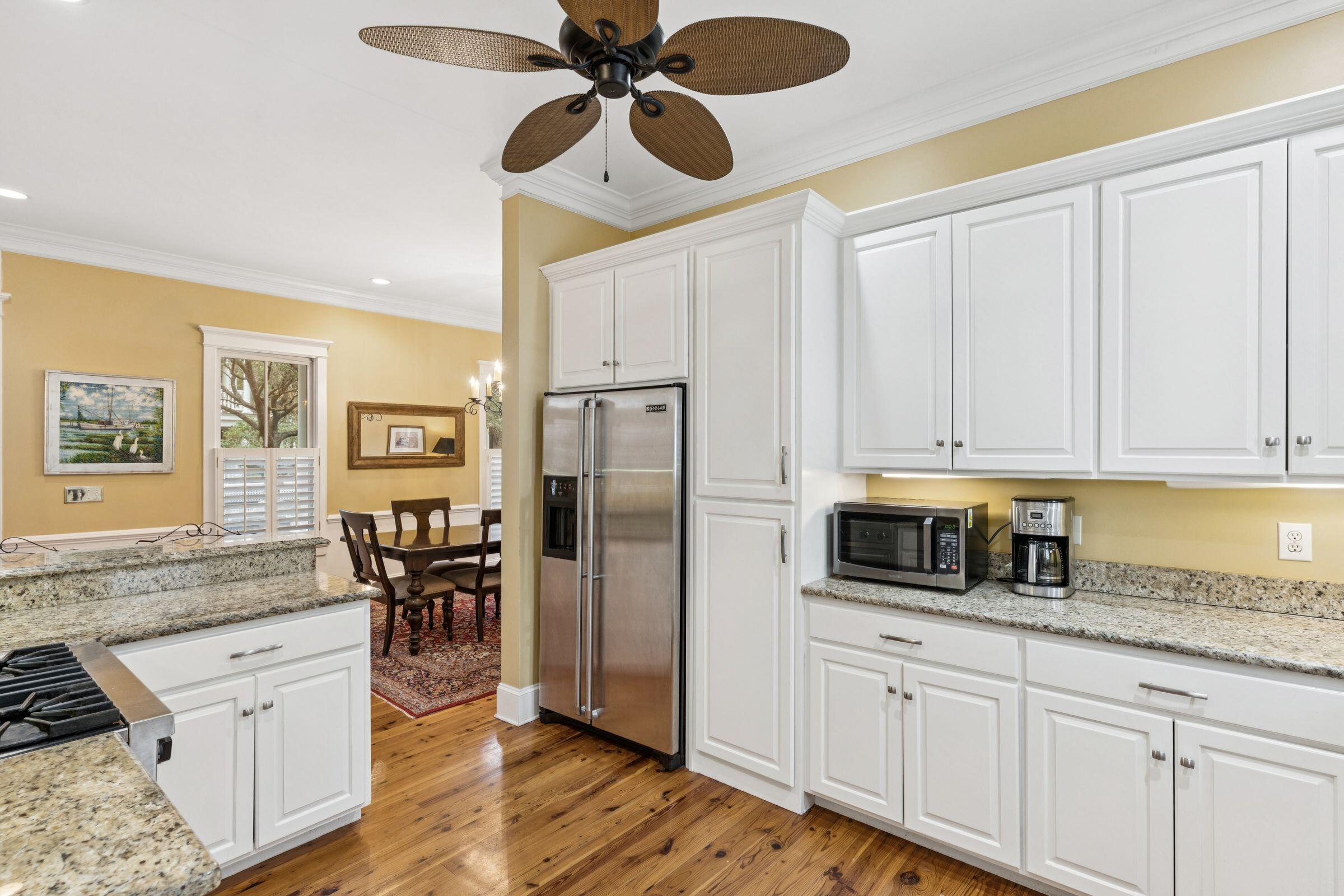 55 Eastlake Road Mount Pleasant, SC 29464 - Photo 13 of 54 55 Eastlake-KeenEyeMarketing-015