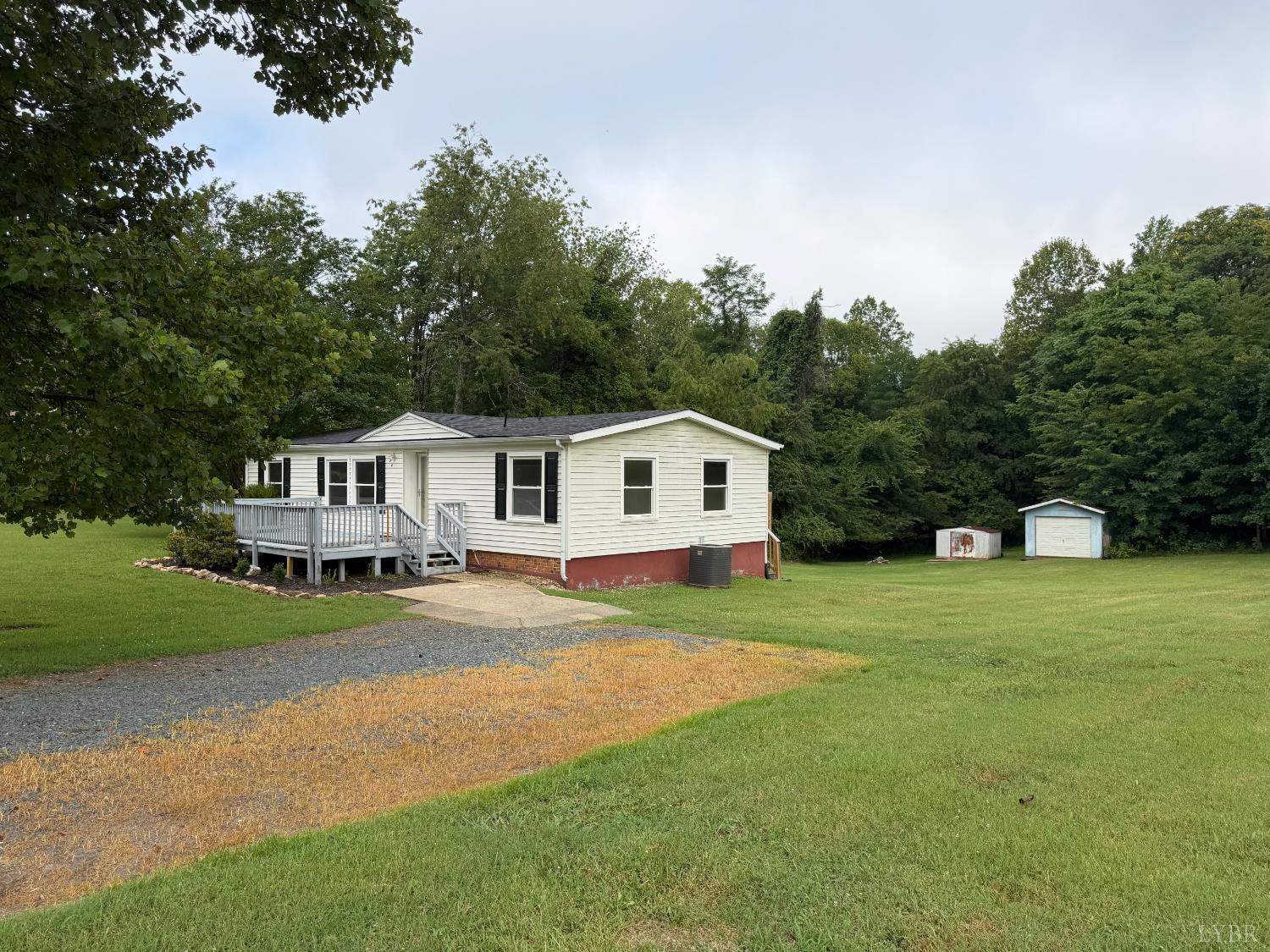 134 John's Creek Road Madison Heights, VA 24572 - Photo 3 of 26
