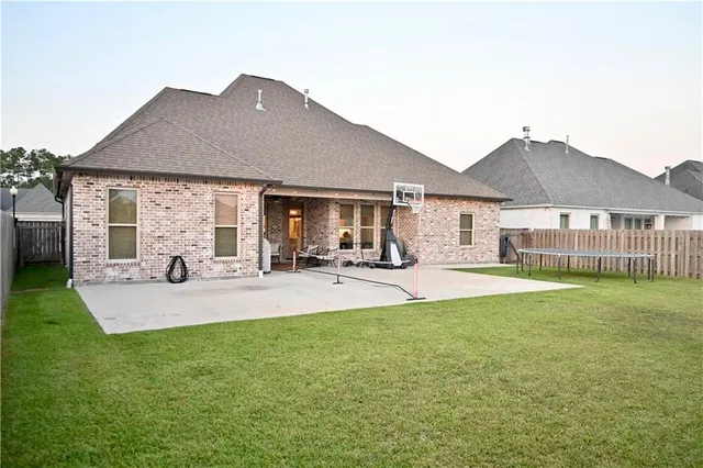 $3,000 | 2032 Cypress Bend Lane, Madisonville, LA 70447