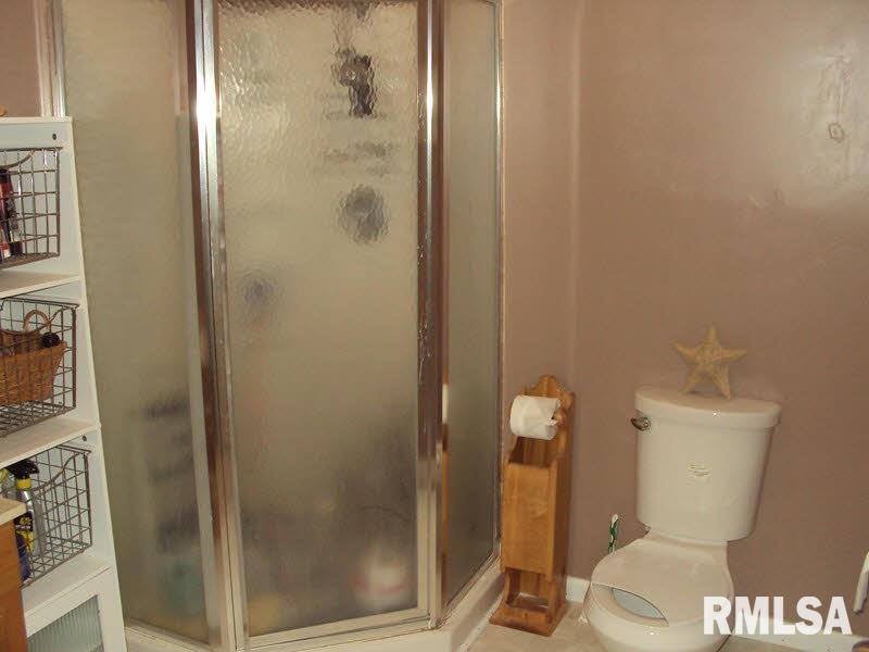 415 Charlotte Road Marion, IL 62959 - Photo 11 of 23 Gallery Image 11