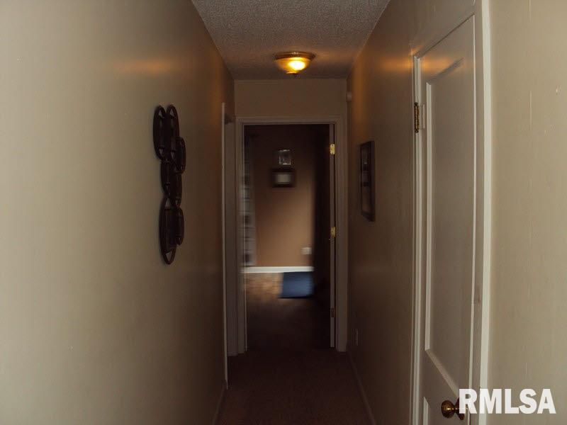 415 Charlotte Road Marion, IL 62959 - Photo 9 of 23 Gallery Image 9