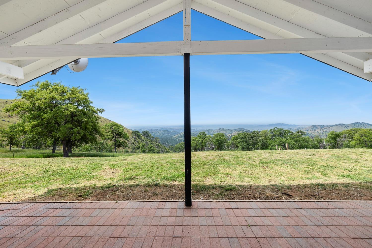 28383 Shady Oaks Road Clovis, CA 93619 - Photo 2 of 61