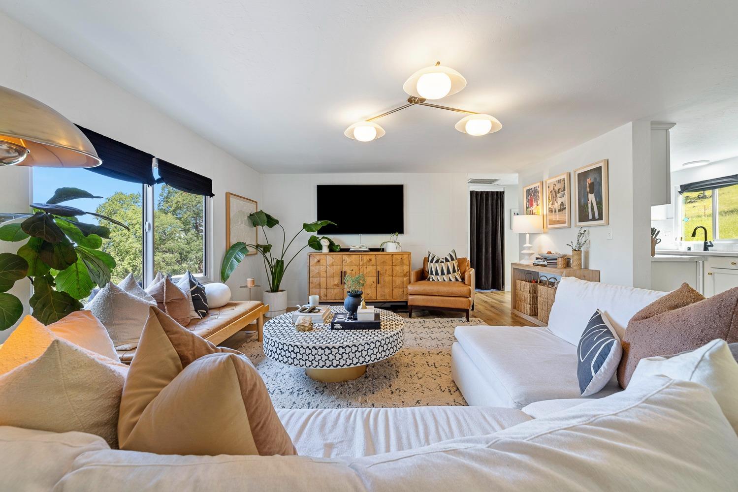 28383 Shady Oaks Road Clovis, CA 93619 - Photo 9 of 61