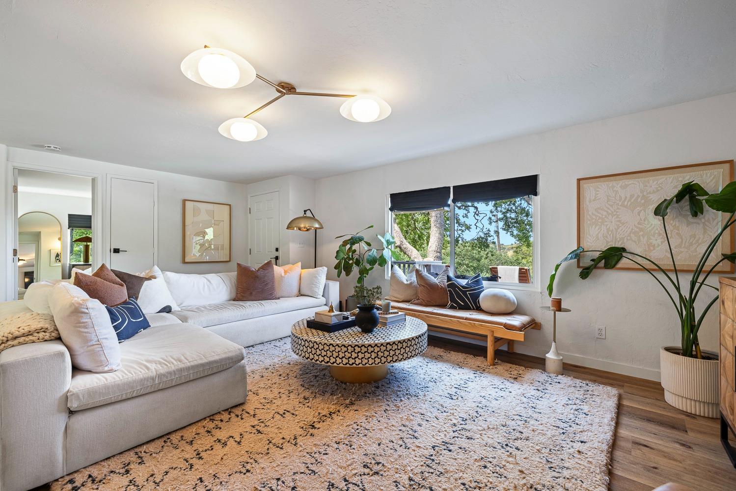 28383 Shady Oaks Road Clovis, CA 93619 - Photo 10 of 61