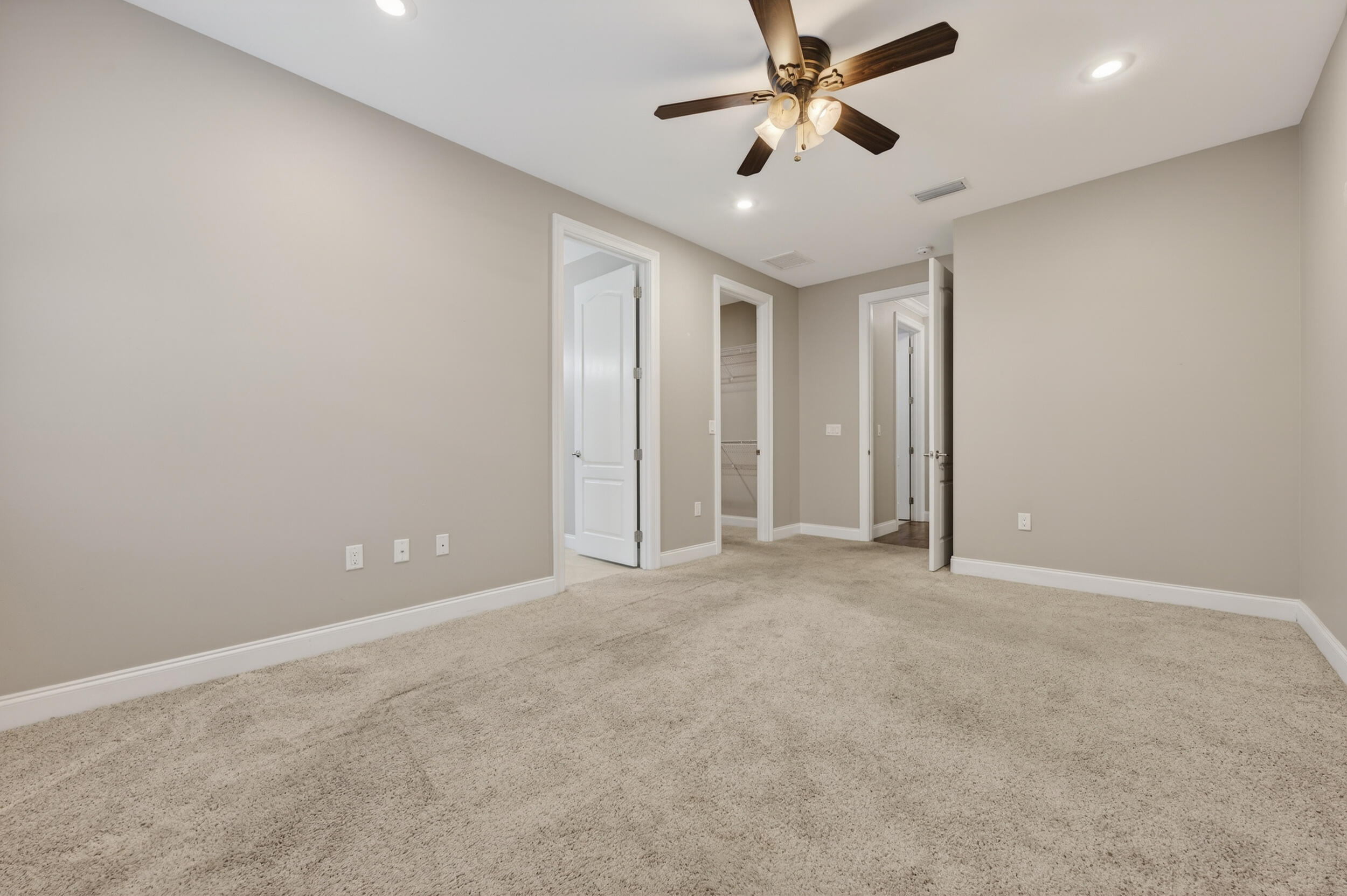 106 Arrowhead Way Niceville, FL 32578 - Photo 19 of 39 an empty room with chandelier fan