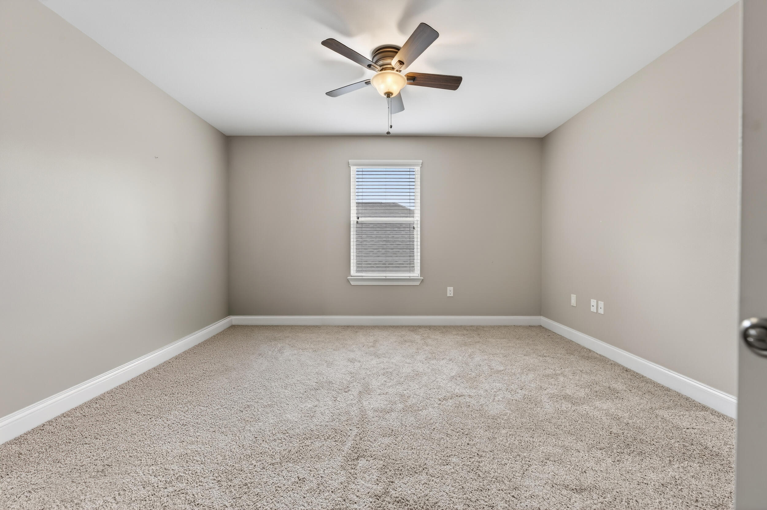 106 Arrowhead Way Niceville, FL 32578 - Photo 33 of 39 a view of an empty room with a window