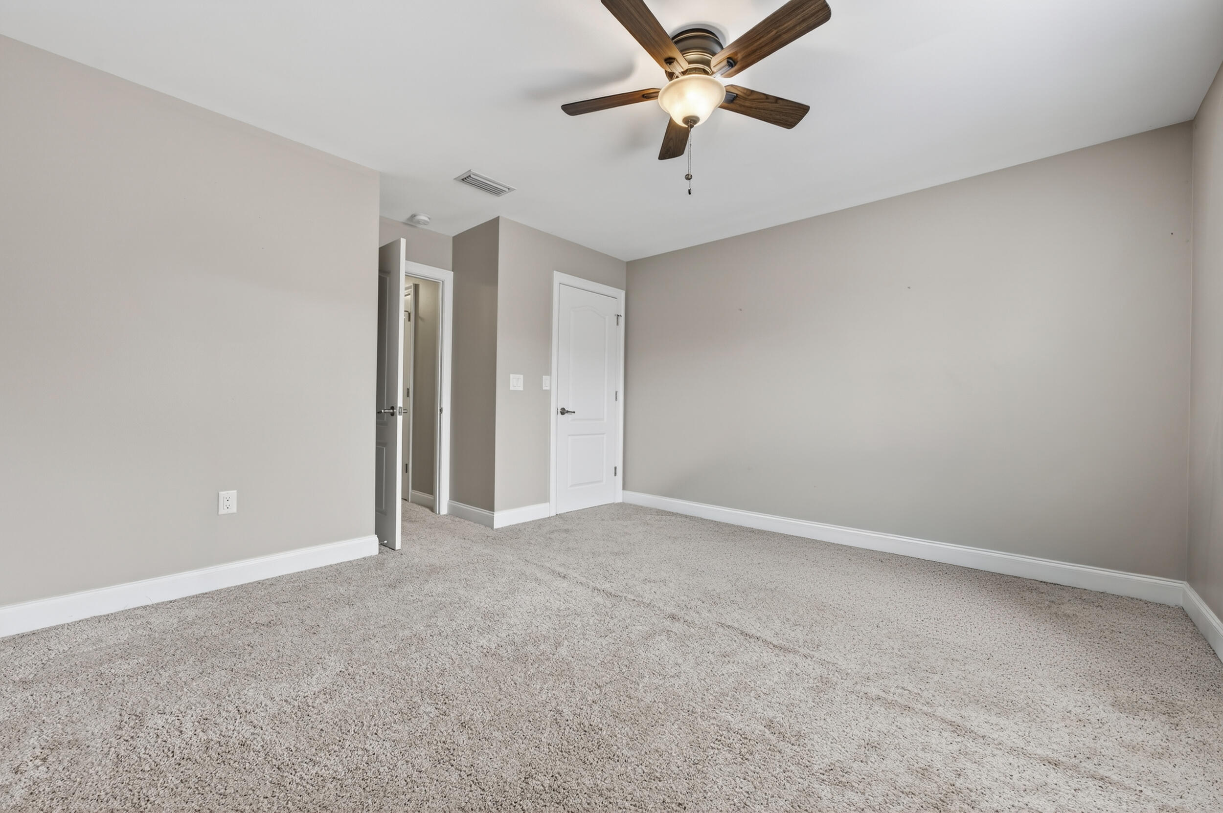 106 Arrowhead Way Niceville, FL 32578 - Photo 35 of 39 an empty room with chandelier fan