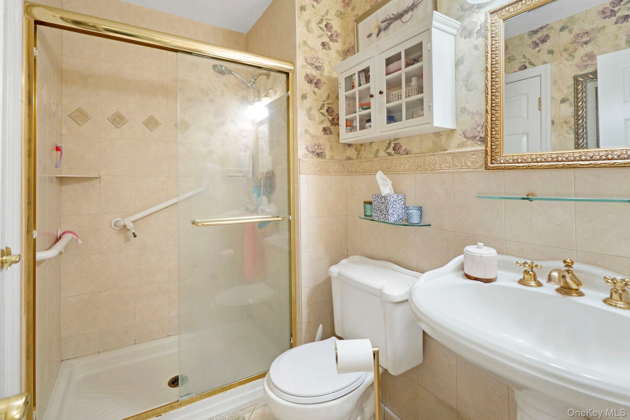 36 Blue Point Road East Holtsville, NY 11742 - Photo 11 of 14