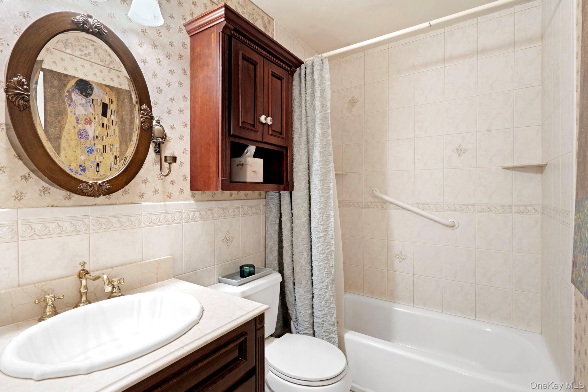 36 Blue Point Road East Holtsville, NY 11742 - Photo 12 of 14