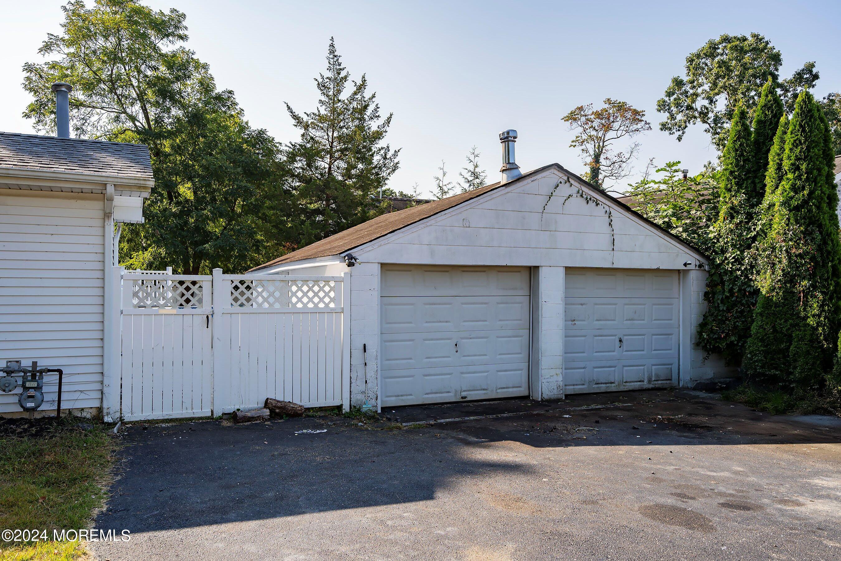 1507 Whitcomb Road Forked River, NJ 08731 - Photo 21 of 30 a front view of a house