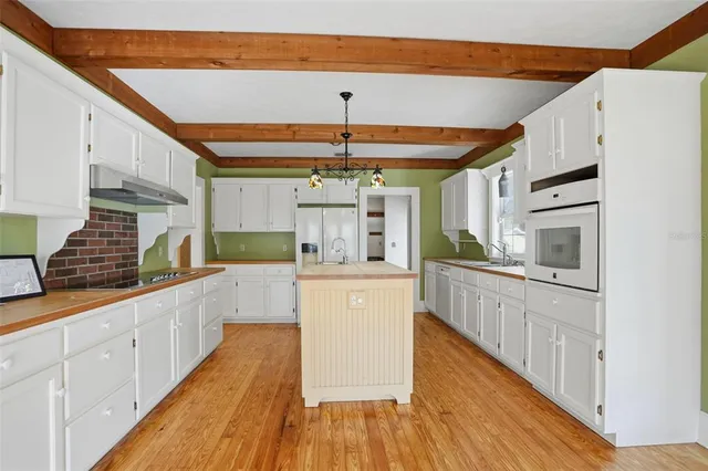 $1,200,000 | 3330 Endsley Road, Brooksville, FL 34604