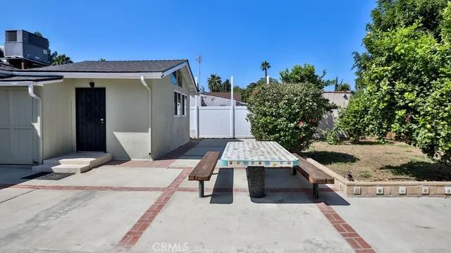 $865,000 | 15841 Marlin Place, Van Nuys, CA 91406