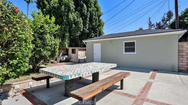 $865,000 | 15841 Marlin Place, Van Nuys, CA 91406