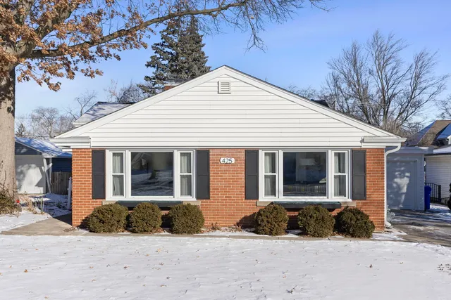 $475,000 | 425 Wakeman Avenue, Wheaton, IL 60187