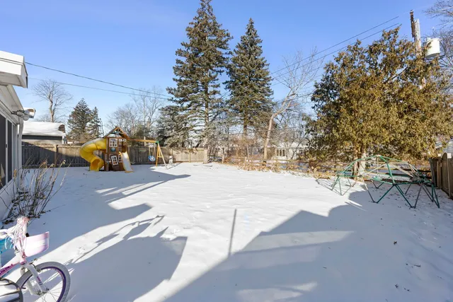 $475,000 | 425 Wakeman Avenue, Wheaton, IL 60187