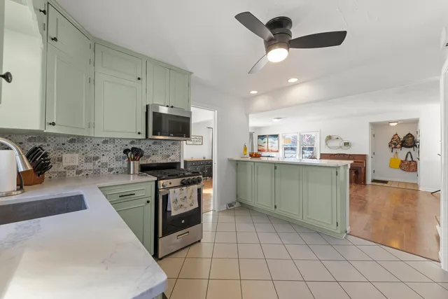 $475,000 | 425 Wakeman Avenue, Wheaton, IL 60187