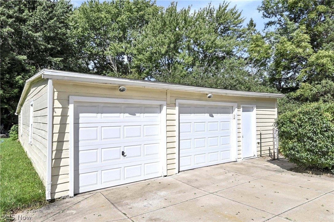 4074 Darrow Road Stow, OH 44224 - Photo 3 of 42 Gallery Image 3