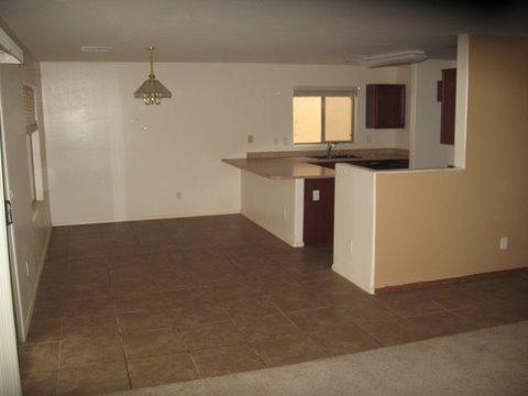 6482 East Refuge Road Florence, AZ 85132 - Photo 7 of 8 Eating Area