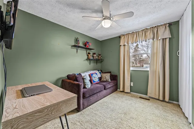 $289,900 | 842 Independence Drive, Webster, NY 14580