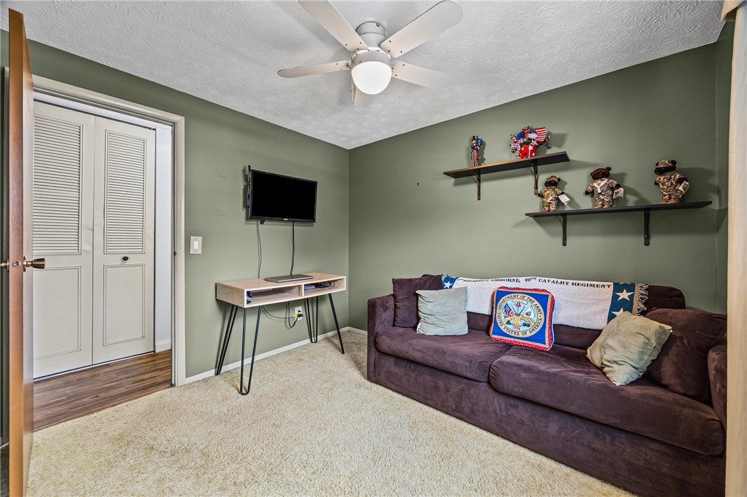 842 Independence Drive Webster, NY 14580 - Photo 20 of 29 3rd Bedroom