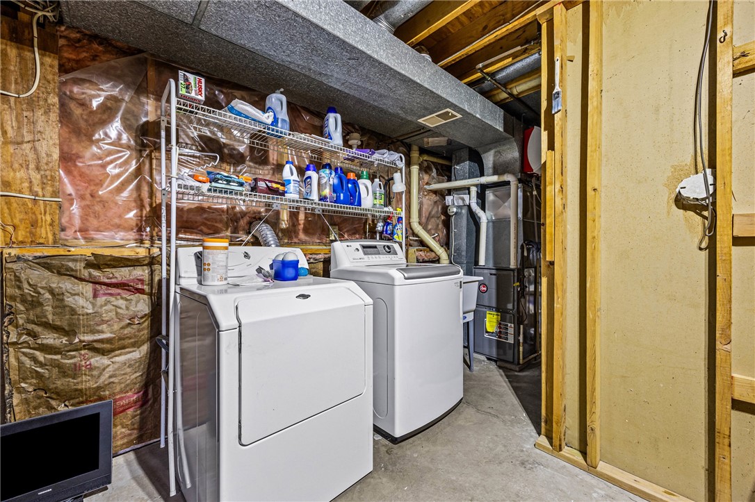 842 Independence Drive Webster, NY 14580 - Photo 23 of 29 Laundry