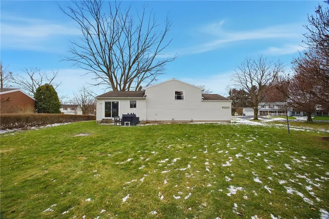 $289,900 | 842 Independence Drive, Webster, NY 14580