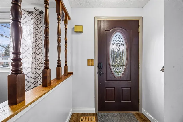 $289,900 | 842 Independence Drive, Webster, NY 14580