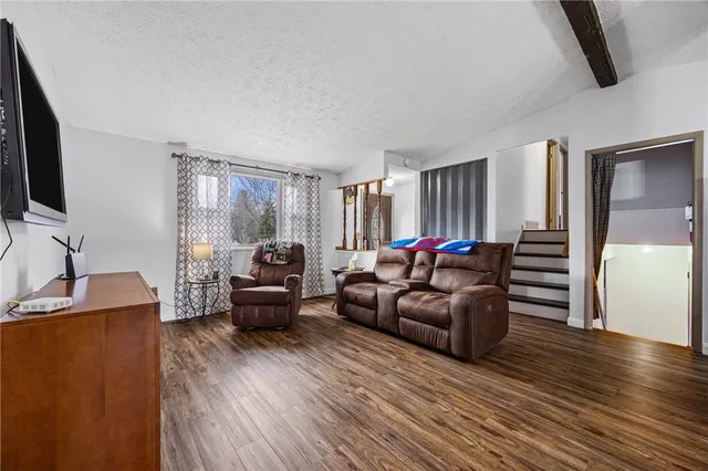 $289,900 | 842 Independence Drive, Webster, NY 14580