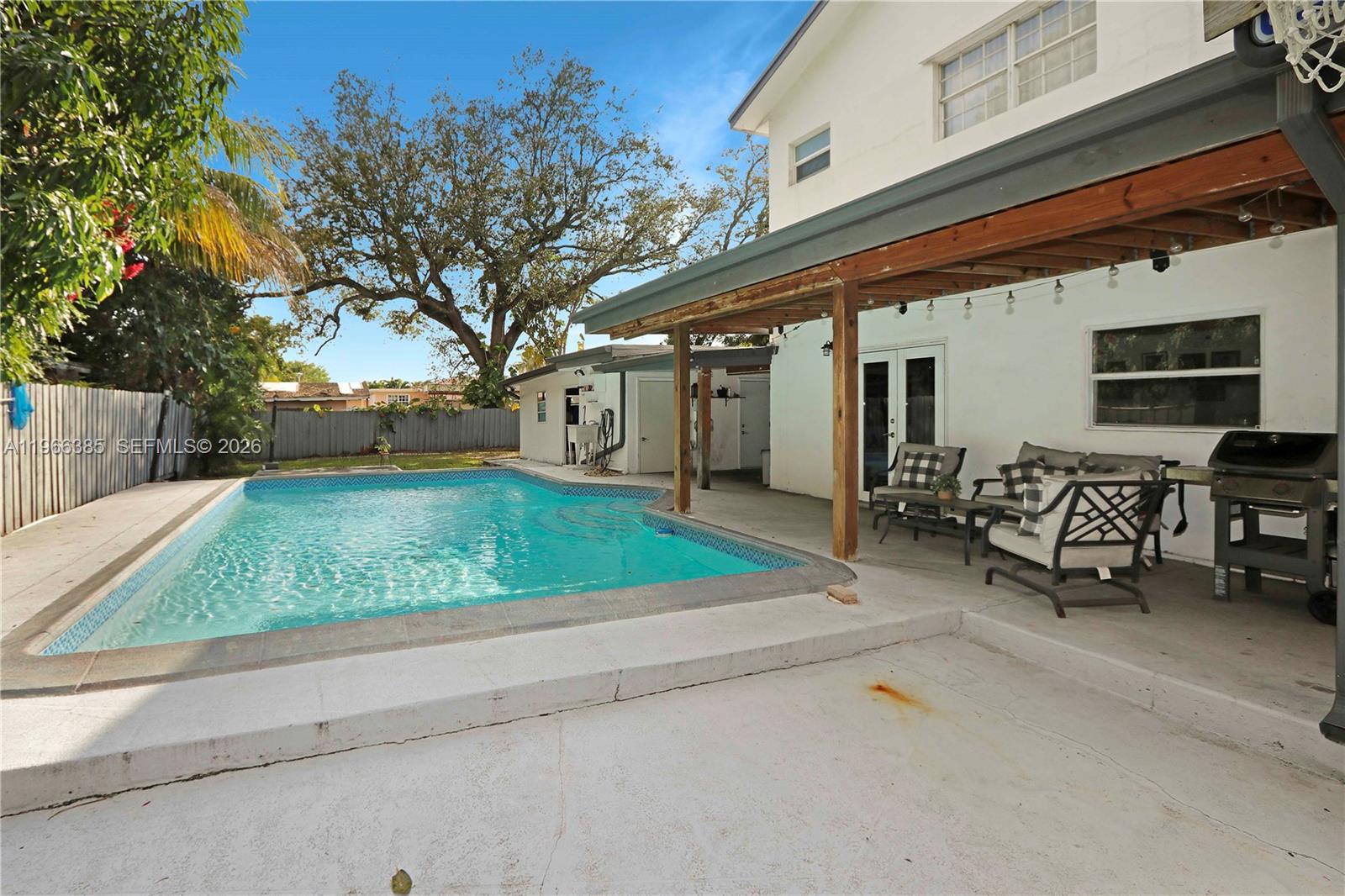 1221 Southwest 74th Court Miami, FL 33144 - Photo 31 of 42