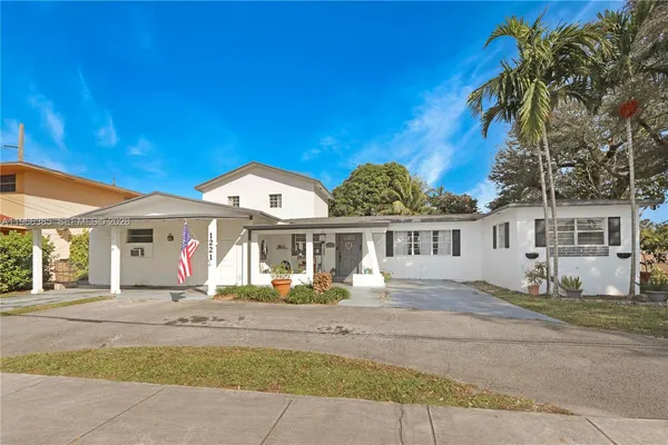 $949,000 | 1221 Southwest 74th Court, Miami, FL 33144