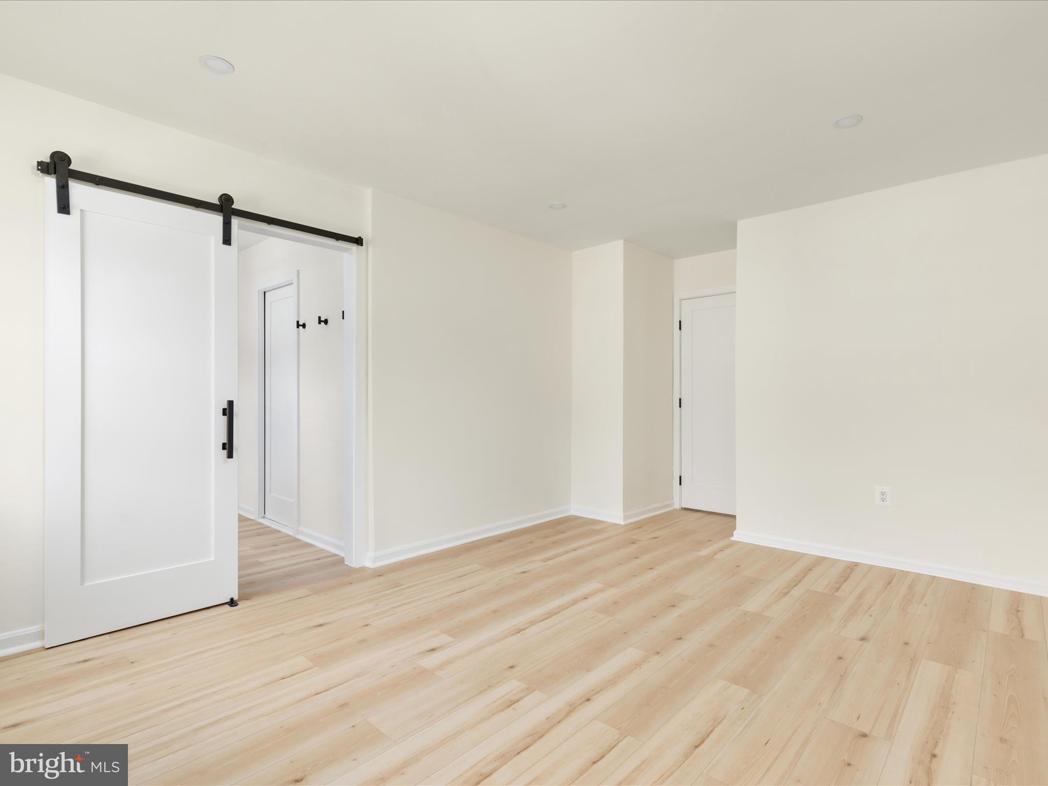 8009 Sleepy View Lane Springfield, VA 22153 - Photo 19 of 54 2E6A8821_8009 Sleepy View Ln -Absolute Altitude -