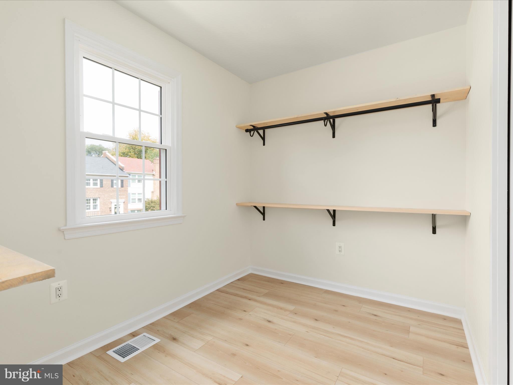 8009 Sleepy View Lane Springfield, VA 22153 - Photo 20 of 54 2E6A8828_8009 Sleepy View Ln -Absolute Altitude -