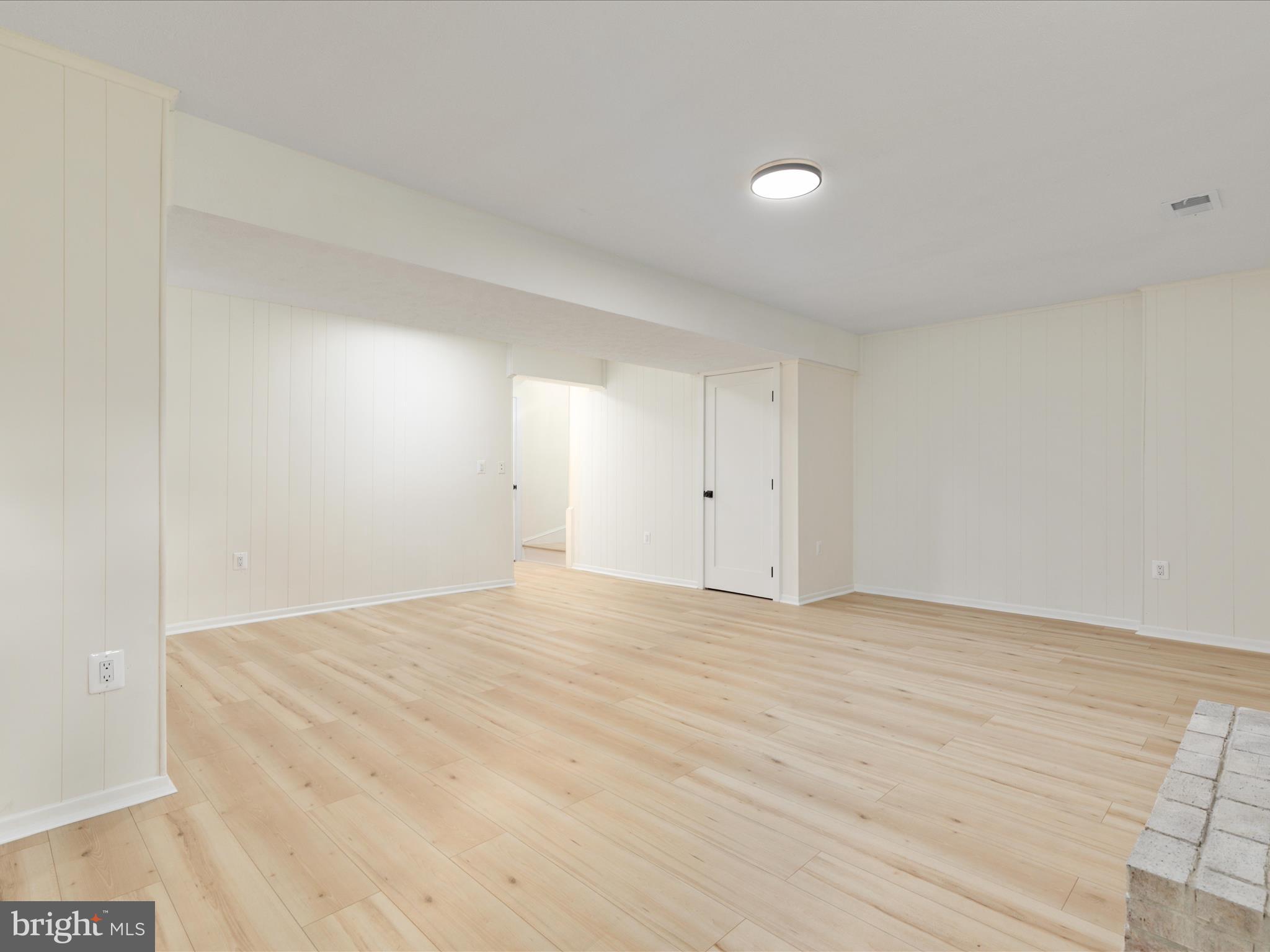 8009 Sleepy View Lane Springfield, VA 22153 - Photo 30 of 54 2E6A8928_8009 Sleepy View Ln -Absolute Altitude -