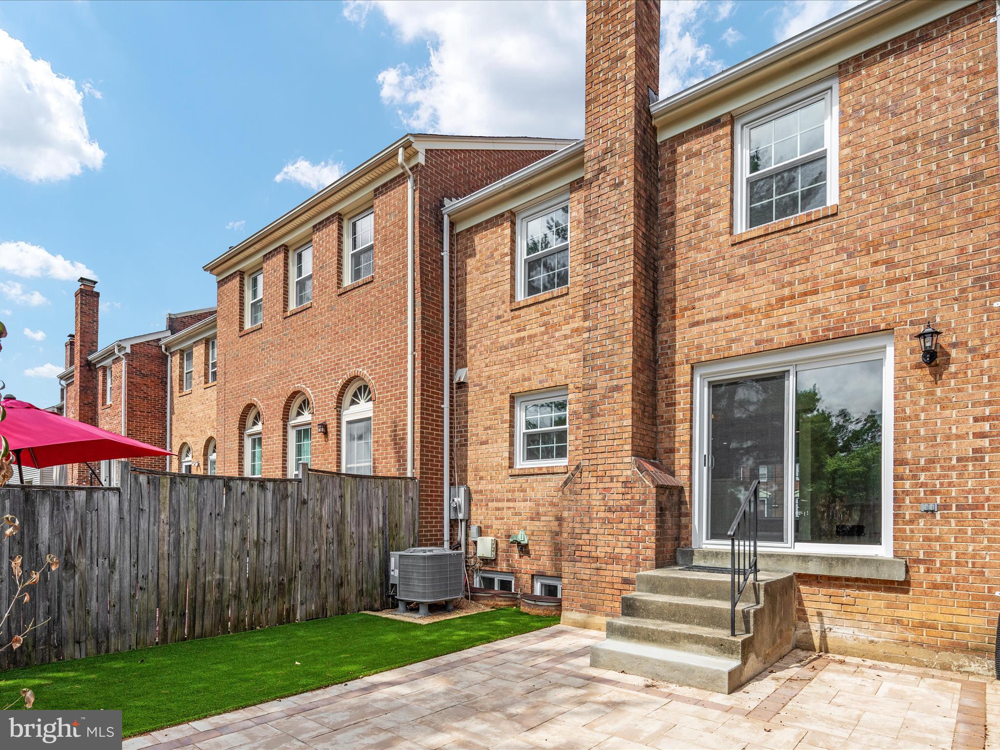 8009 Sleepy View Lane Springfield, VA 22153 - Photo 36 of 54 2E6A8790_8009 Sleepy View Ln -Absolute Altitude -