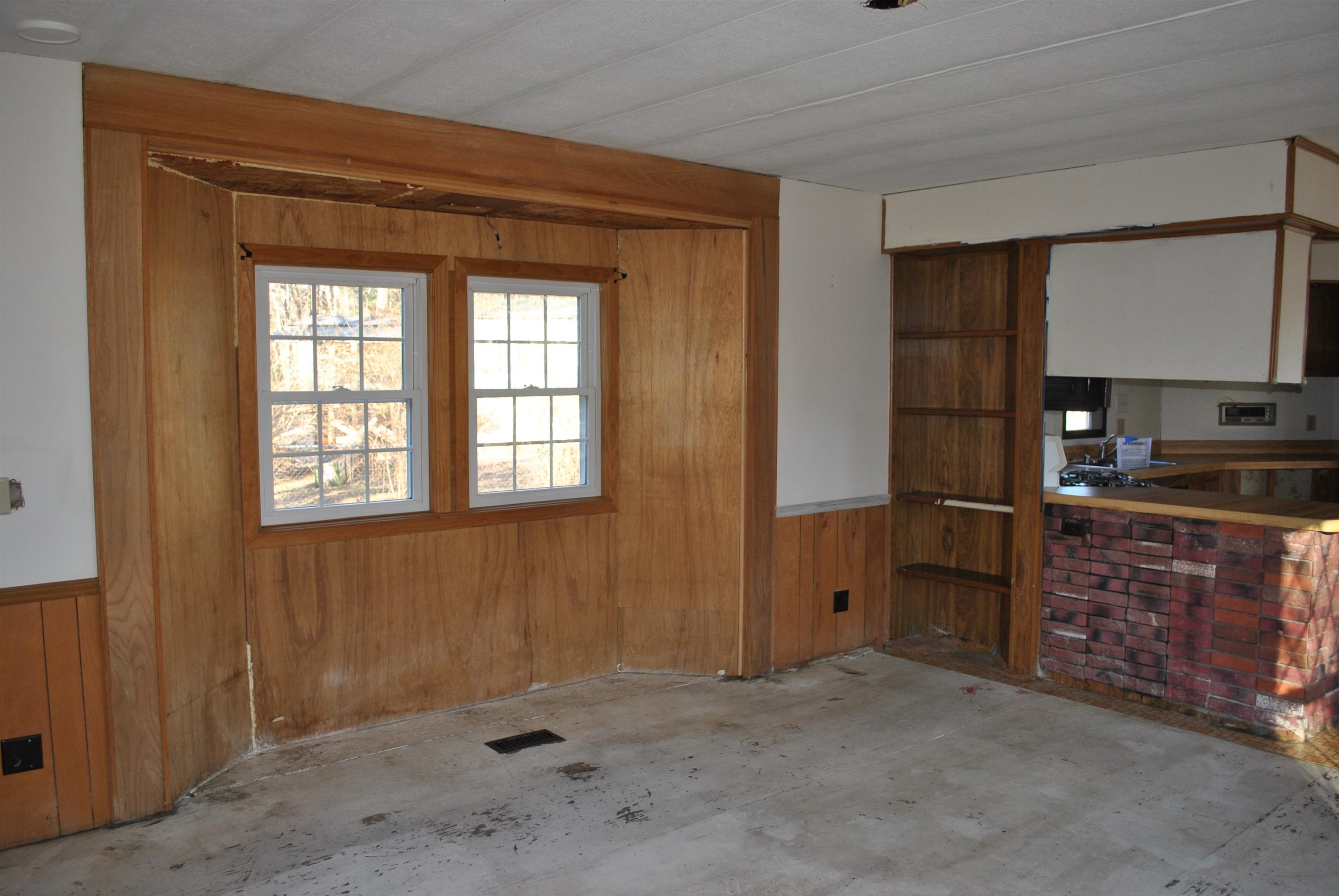 18 Silver Bell Mobile Home Park Rochester, NH 03868 - Photo 3 of 19