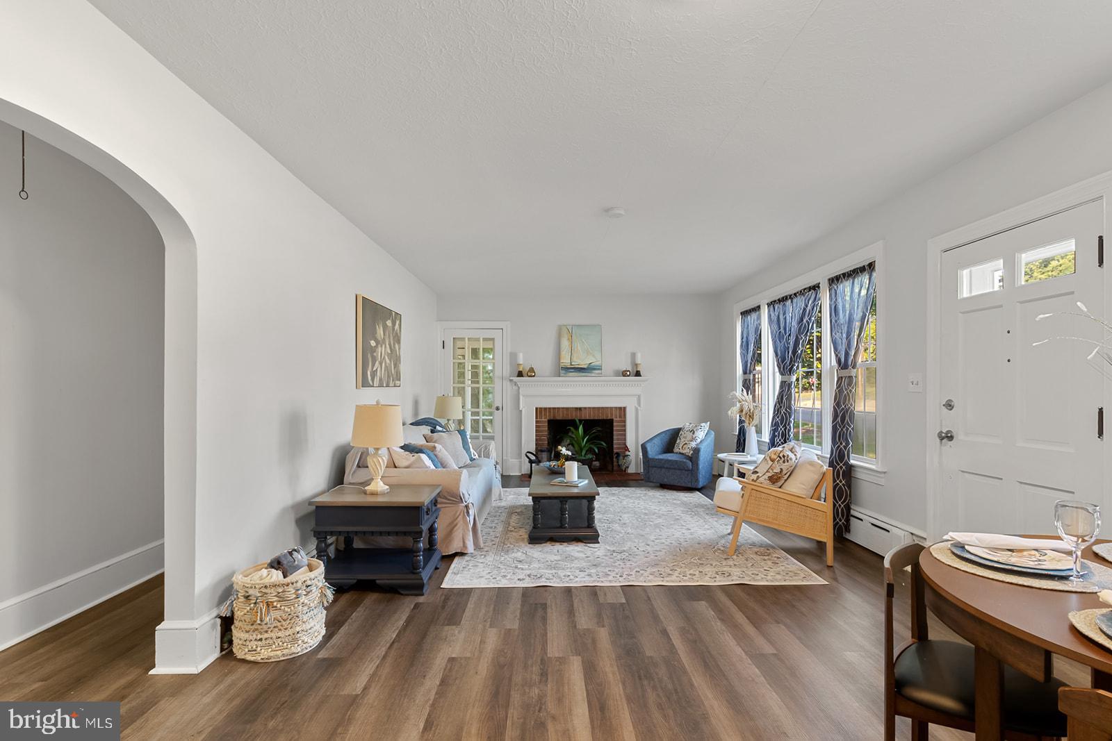 52 Lake Road Lottsburg, VA 22511 - Photo 2 of 42 Large Living area with LVP