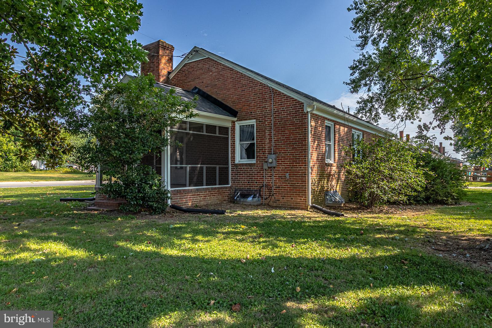 52 Lake Road Lottsburg, VA 22511 - Photo 35 of 42 Rear porch side