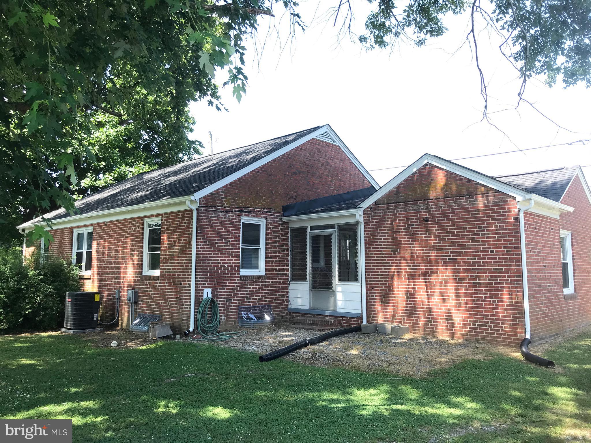 52 Lake Road Lottsburg, VA 22511 - Photo 36 of 42 Rear garage side