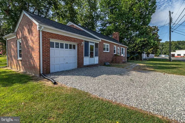 $220,000 | 52 Lake Road, Lottsburg, VA 22511