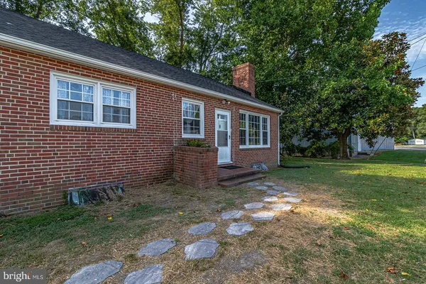 $220,000 | 52 Lake Road, Lottsburg, VA 22511