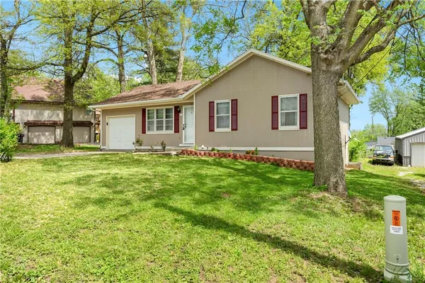 $220,000 | 509 Sycamore Drive, Richmond, MO 64085