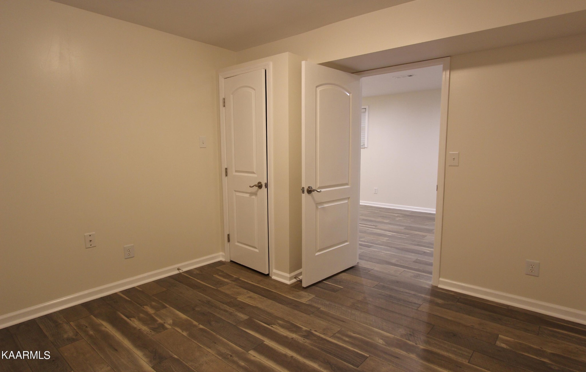 4222 Abercorn Road Knoxville, TN 37921 - Photo 20 of 33 a view of wooden floor