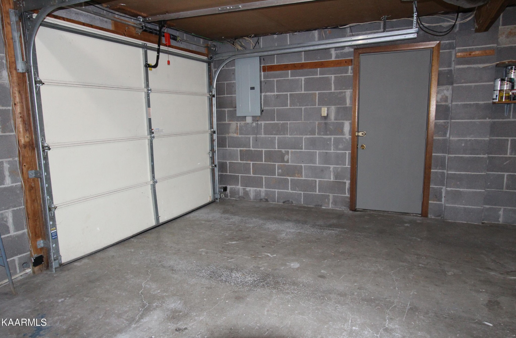 4222 Abercorn Road Knoxville, TN 37921 - Photo 31 of 33 a view of a small room