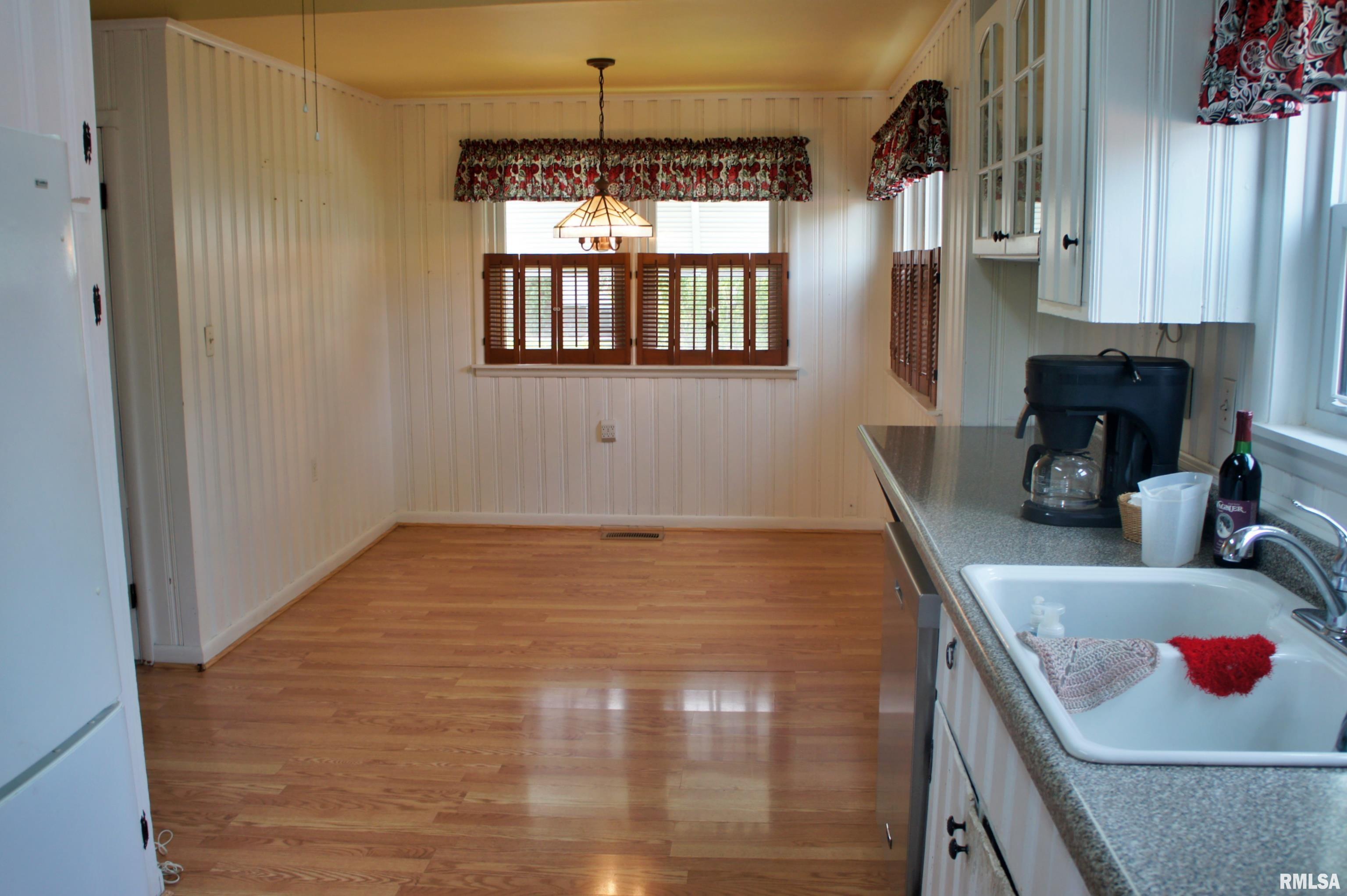 601 East 5th Street Metropolis, IL 62960 - Photo 9 of 47