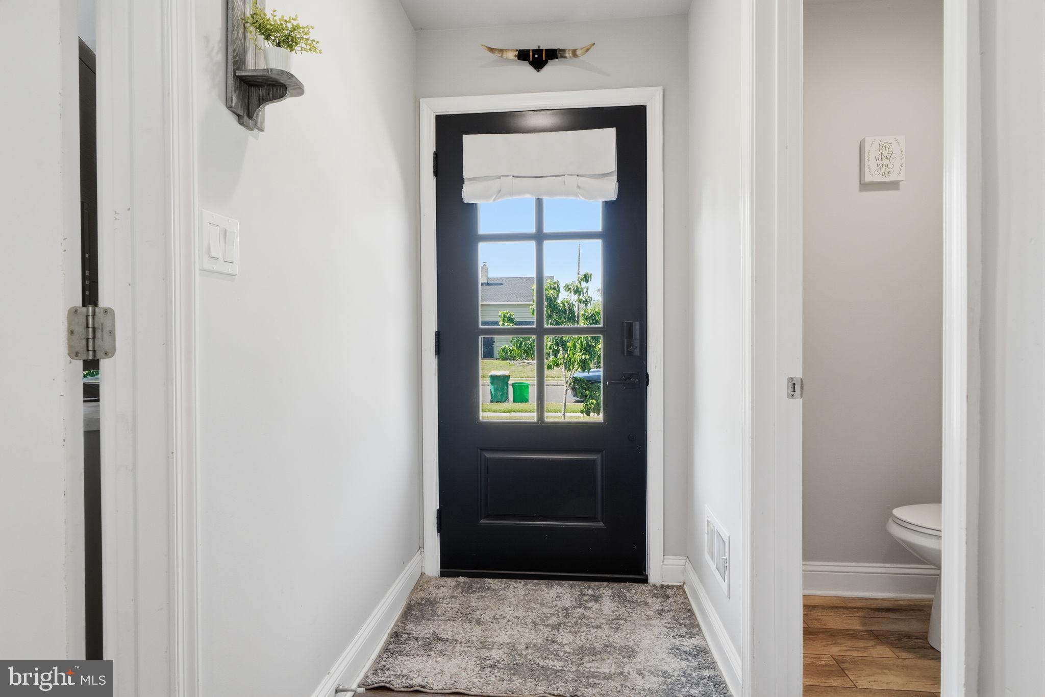 24 Idolstone Road Levittown, PA 19057 - Photo 16 of 44