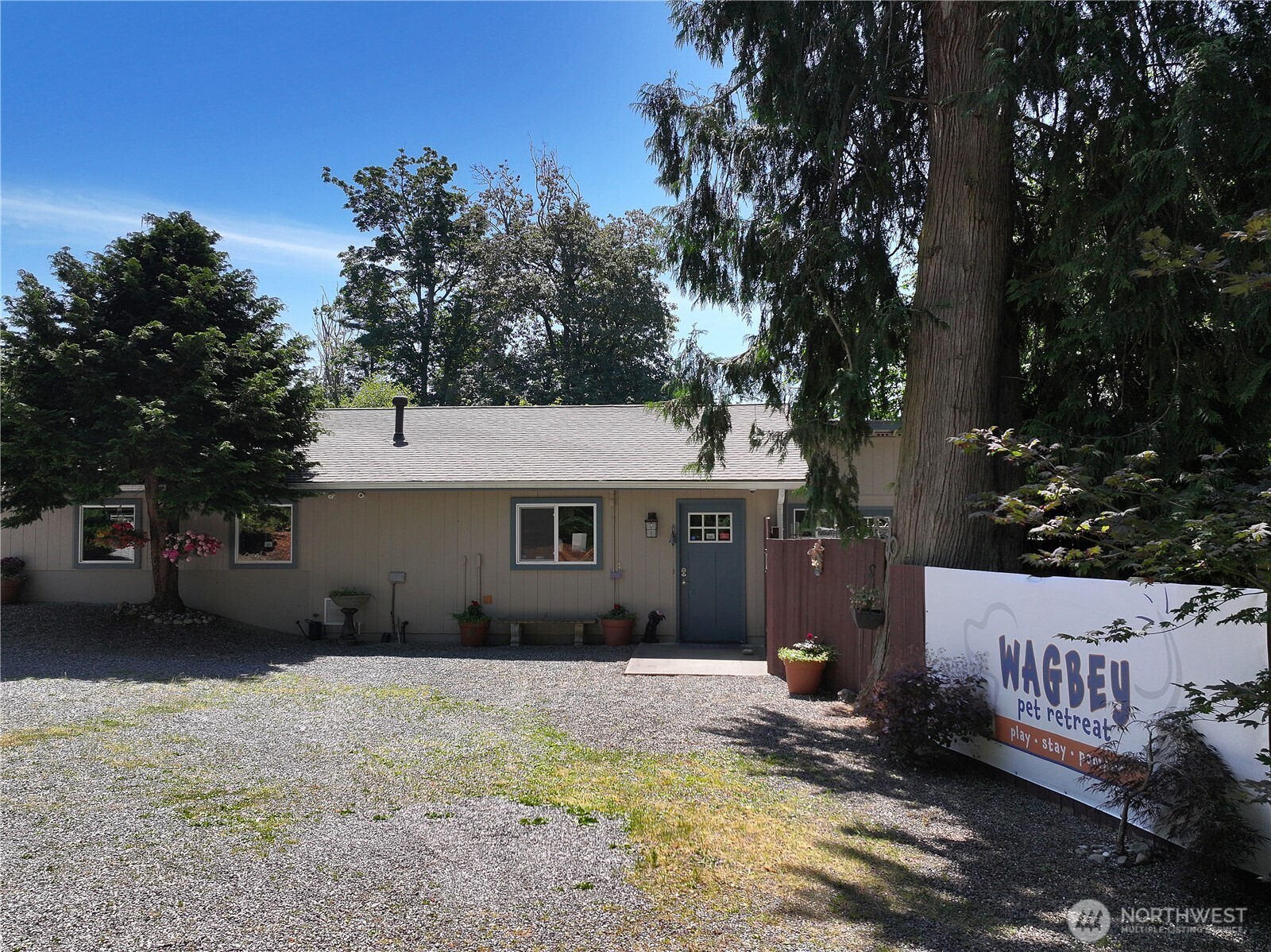 6621 Sills Road Clinton, WA 98236 - Photo 25 of 40