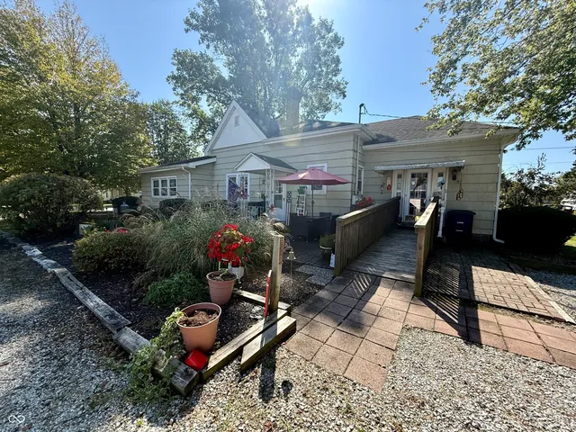 $124,900 | 1400 South Anderson Street, Elwood, IN 46036