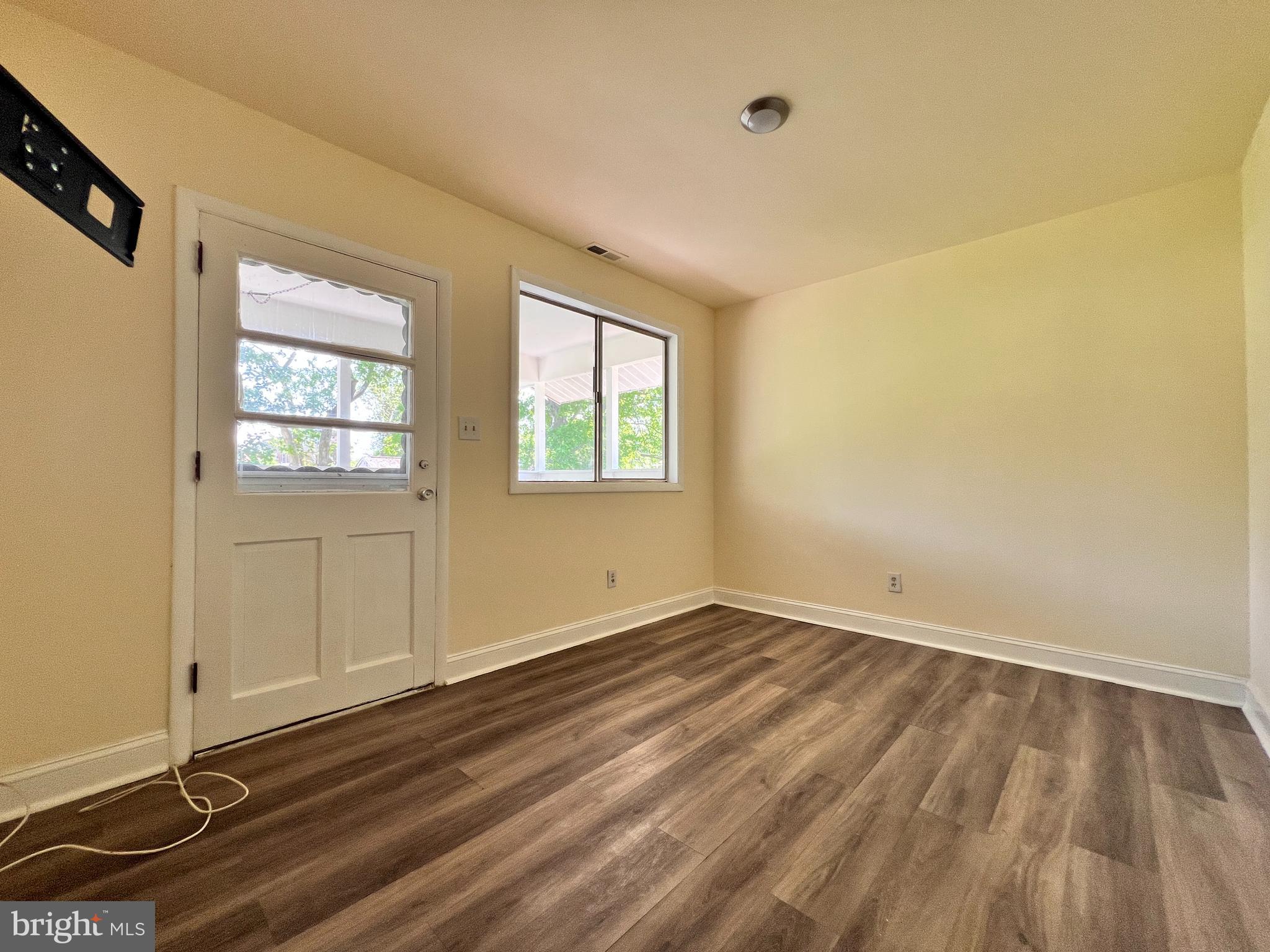 9227 Riggs Road Adelphi, MD 20783 - Photo 23 of 78 Upper Level room